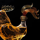 Decantador de Vidrio con Forma de Gallo.